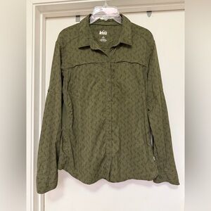 REI women’s long sleeve Sahara button up - green print - size L